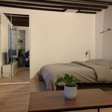 Studio Lumineux, Refait A Neuf, Metro Jourdain Paris Exteriör bild