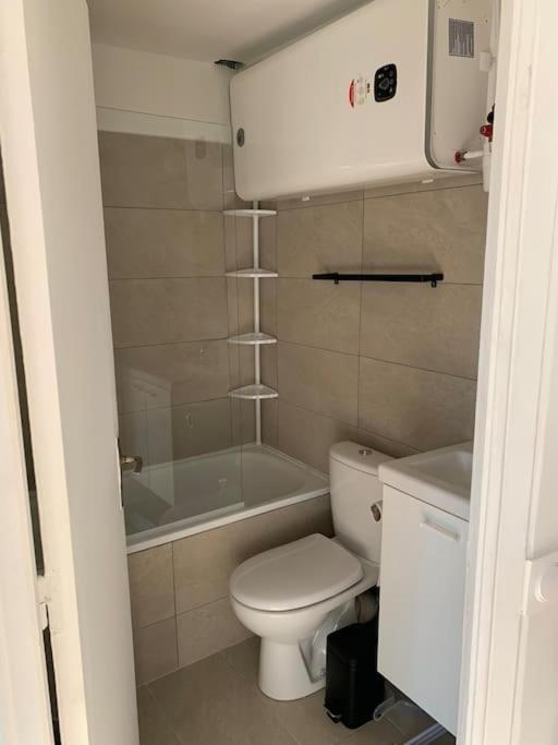 Studio Lumineux, Refait A Neuf, Metro Jourdain Paris Exteriör bild